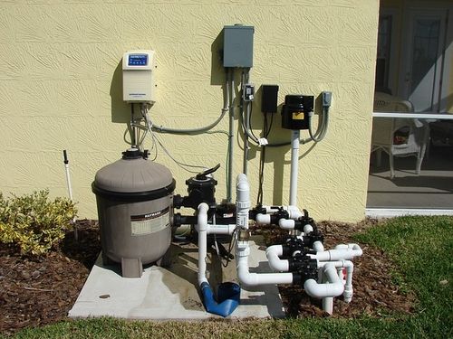 Sandfilter oder Kartuschenfilter - Welcher Filter für den Gartenpool