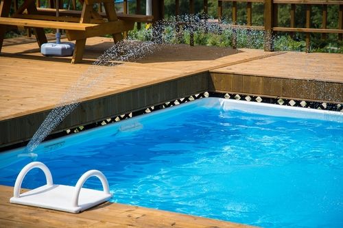 Poolabdeckung reinigen